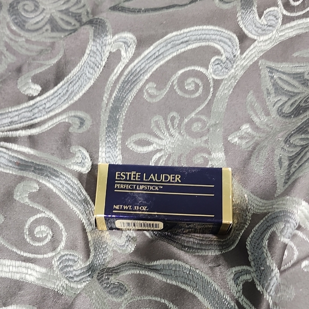 Vintage Estee Lauder .13 Oz Perfect Lipstick Perfect Peony  Color 60 - Picture 2 of 5